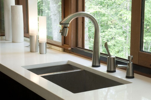 Eggshell Caesarstone Quartz Kitchen