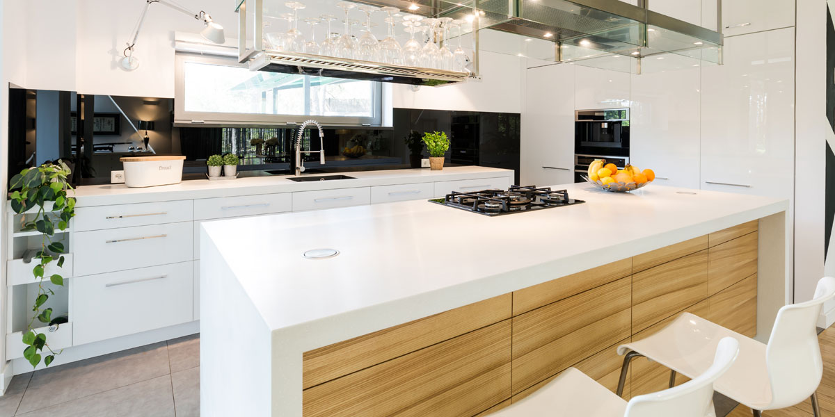 LG Viatera Igloo White Quartz