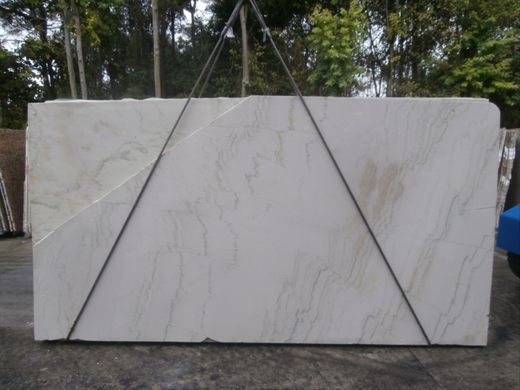 White Macaubus CC Quartzite