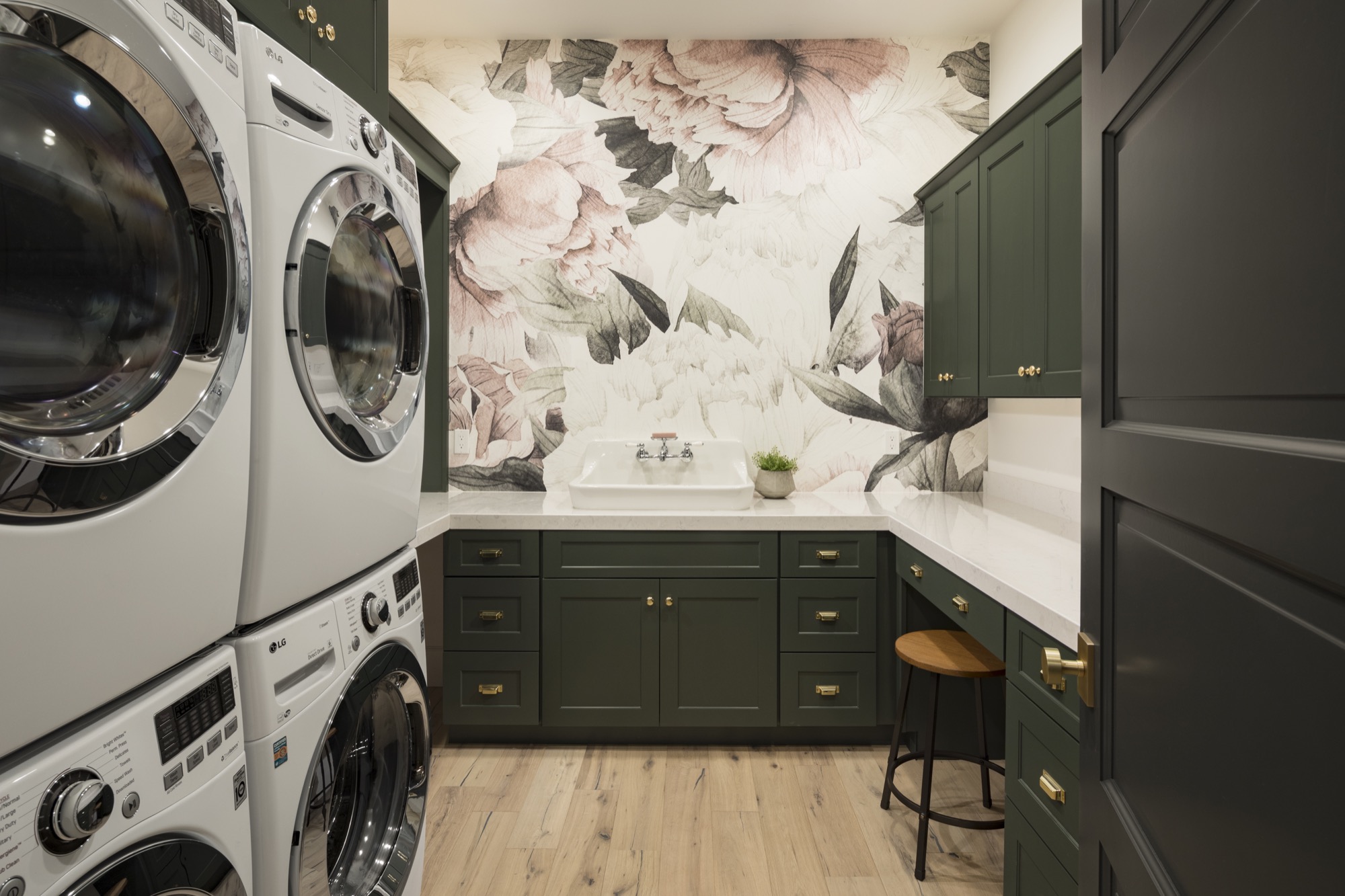 Cambria Swanbridge Quartz Countertop Walls in Laundry Room