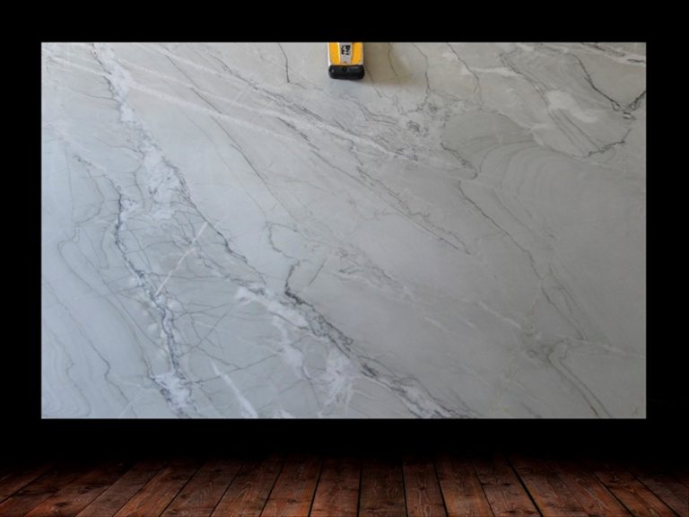 NUAGE QUARTZITE