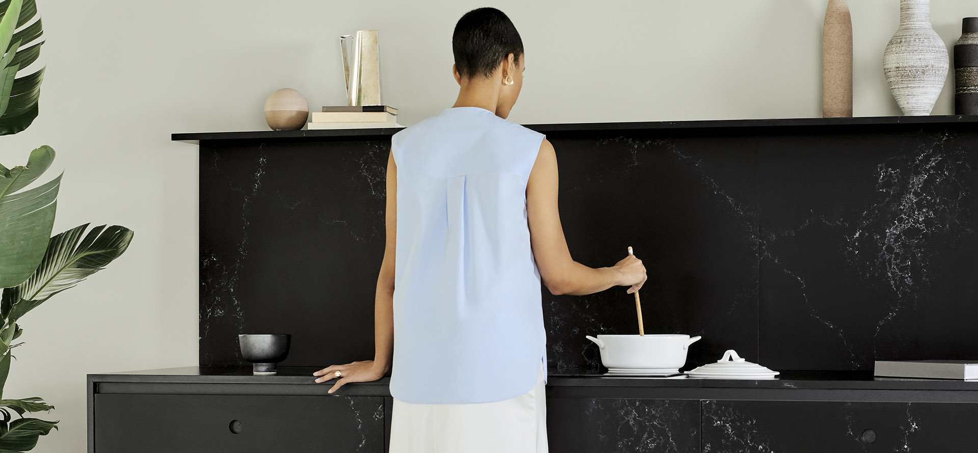 CAESARSTONE EMPIRA BLACK QUARTZ