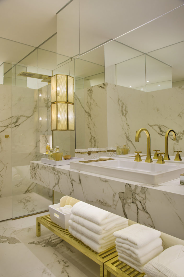 Aura15 Dekton Bathroom Countertops