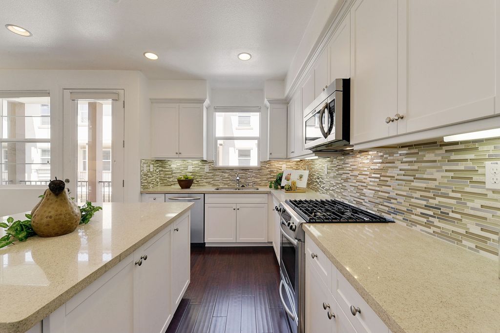 Capri Limestone Silestone Quartz Kitchen1