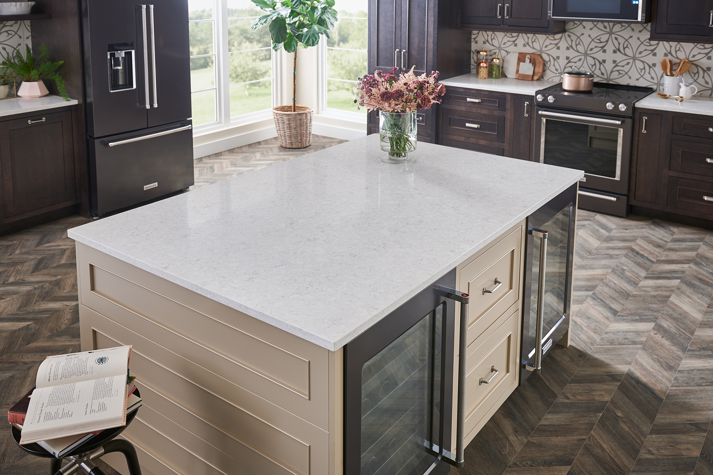 Cirrus LG Viatera Quartz Kitchen Countertops
