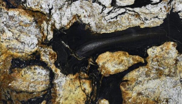 Crema Royale Granite1