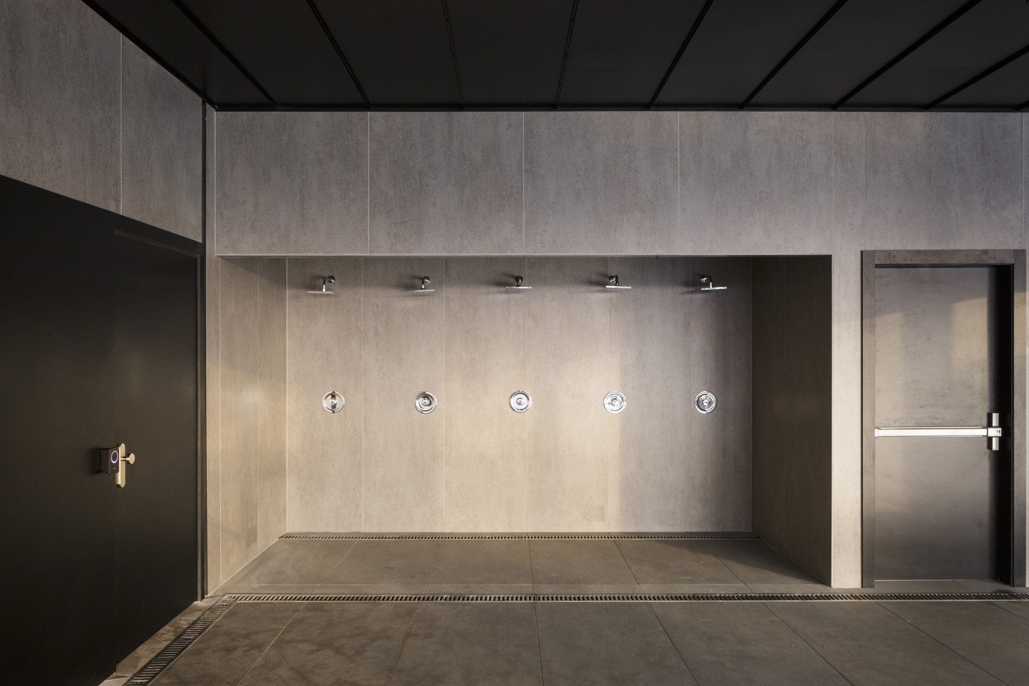 Keon Dekton Countertop Walls