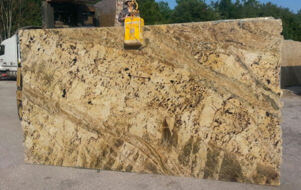 Neptune Bordeaux Granite Slab