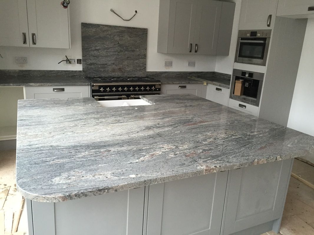 Piracema White Leather : Polished Granite Kitchen