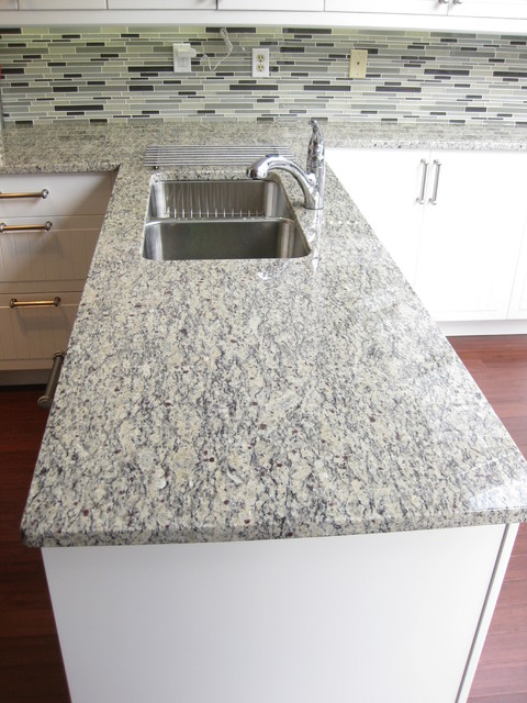 Santa Cecilia Light R Granite Kitchen