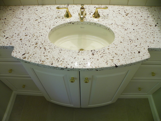 Seleno Silestone Quartz Bathroom