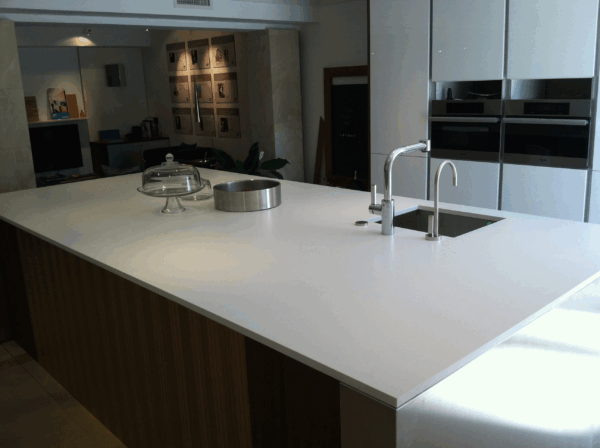 White Zeus Silestone Quartz Kitchen