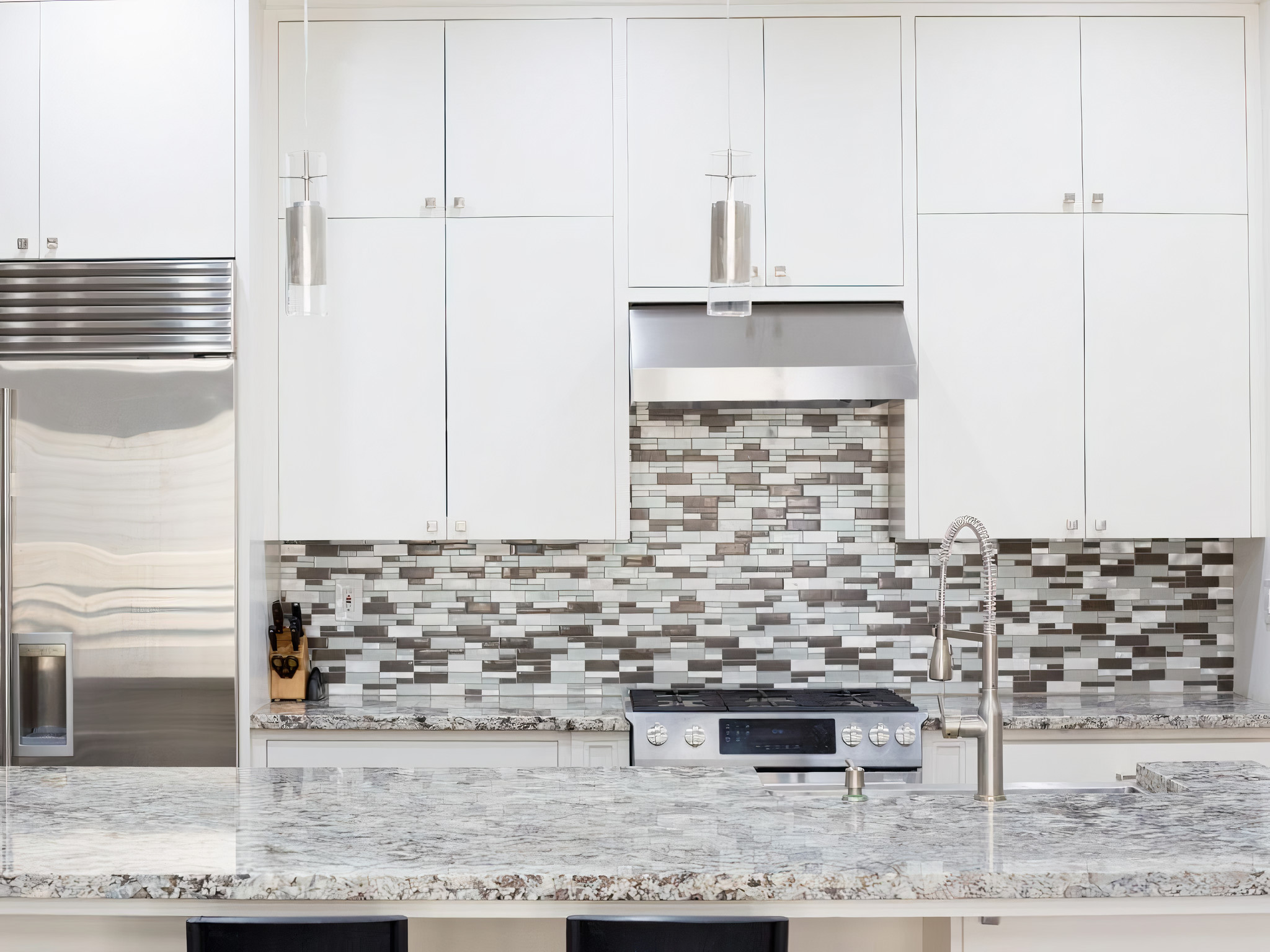 Alaska White Granite Kitchen Countertops